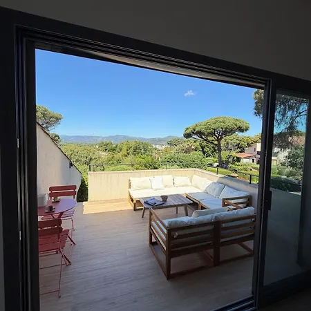 Pensión Loft Madeleine - Avec Terrasse - - Golfe De Saint Tropez Gassin